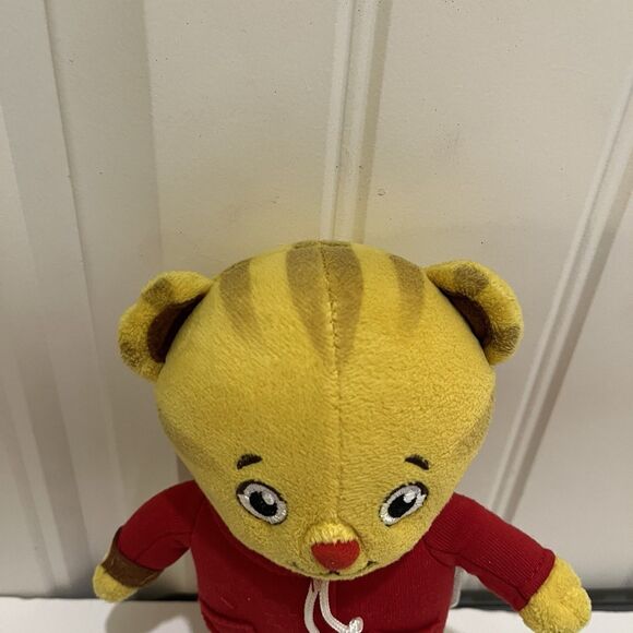 Daniel Tigers Neighborhood Plush 9” Stuffed Animal Doll PBS Fred Rogers Co. - Picture 2 of 10